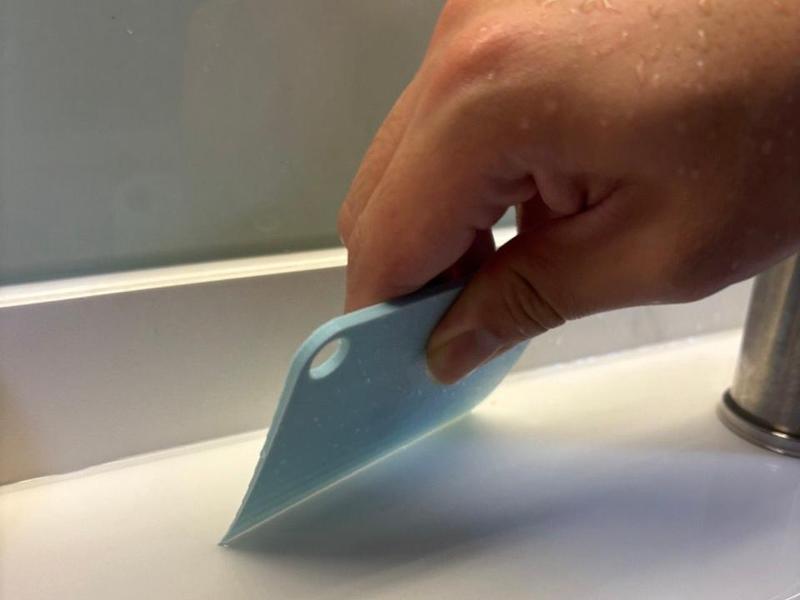 Counter Top Water Scraper