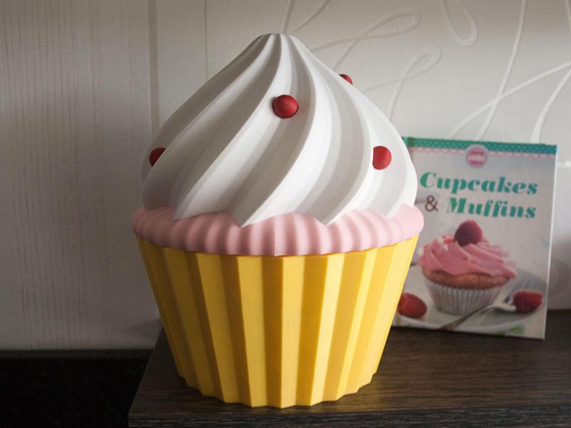 Cute Cupcake Candy box