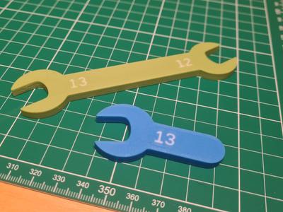 Parametric Wrench Generator (Open-end wrench)