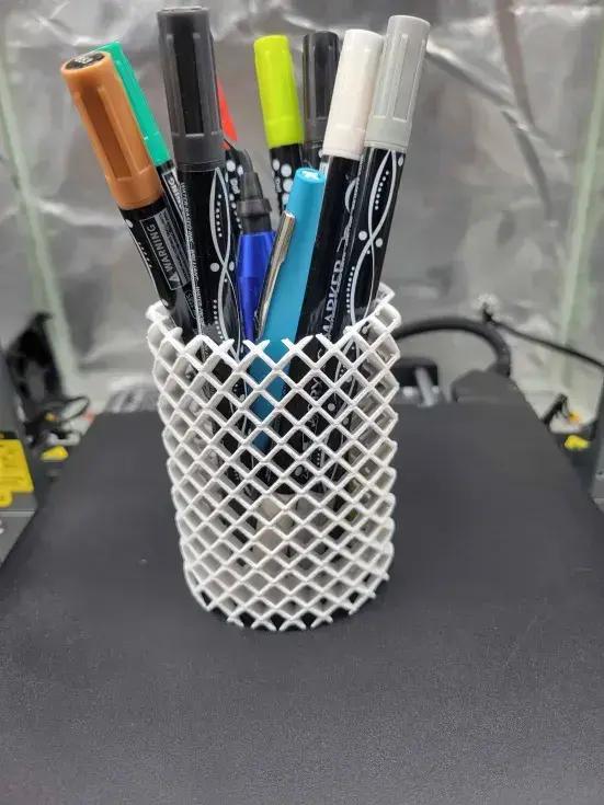 Latice patterned pencil / pen holder