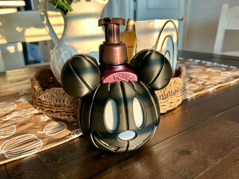 Halloween Pal Mickey