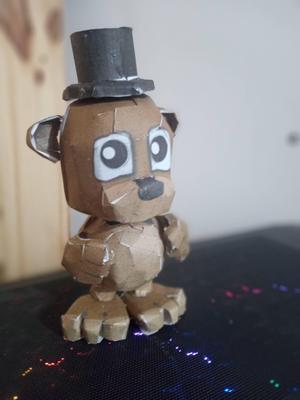 Freddy Bobblehead Paper Model