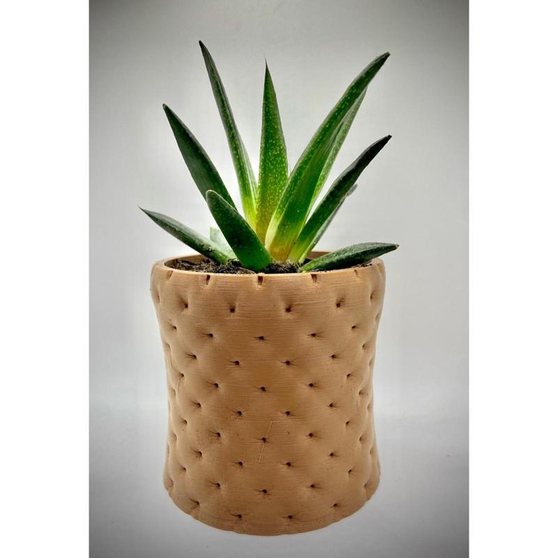 Trio of quilted pots