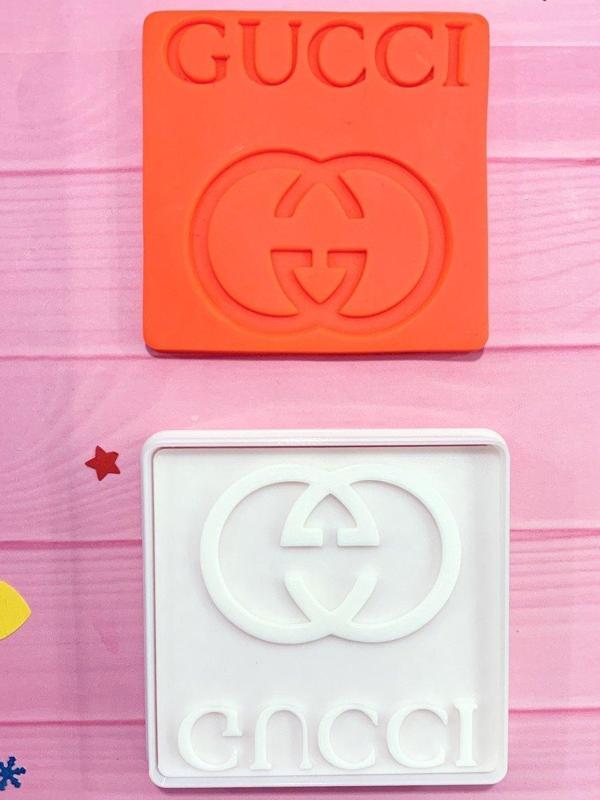Cookie cutter and stamp set Gucci