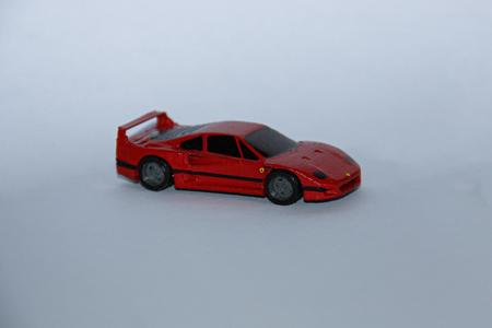 Ferrari f40 - scale 1:64 - with wide channel rims