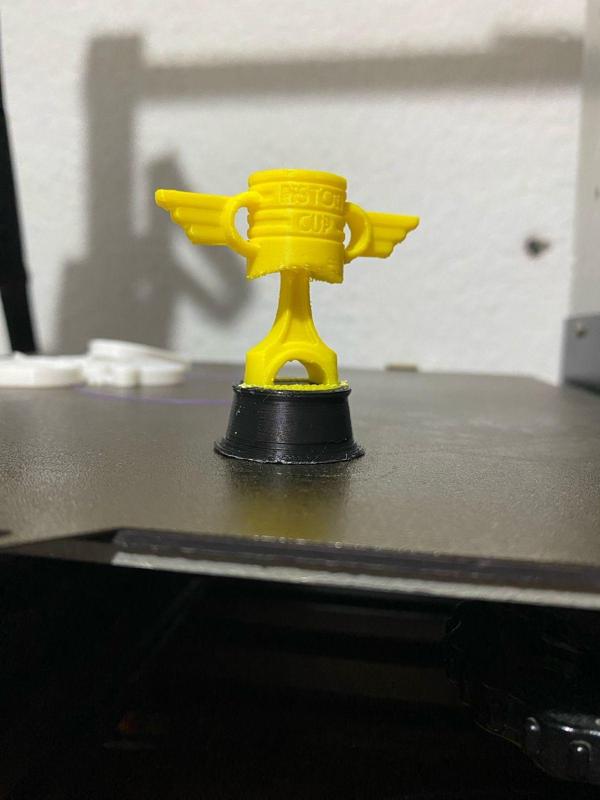 Piston Cup keychain/ Llavero copa piston