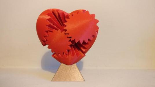 Three Gear Heart Stand