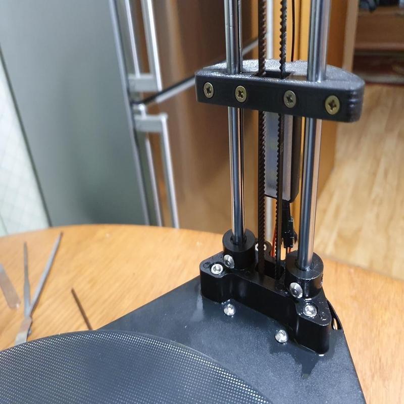 Additional fixing of guides to a decorative slip. Illumination of the printing area FlSun QQ