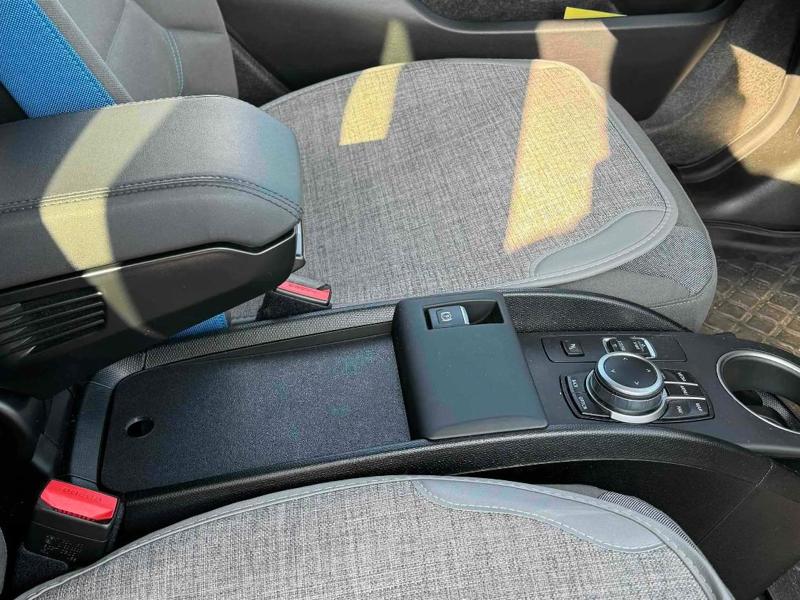 BMW i3/i3s central arm storage cover