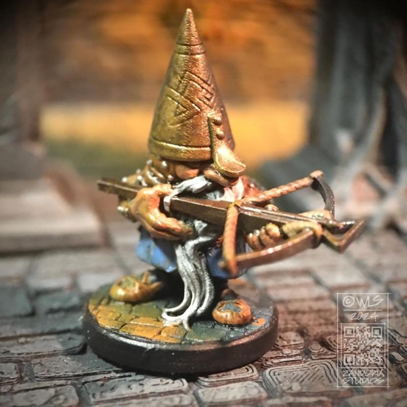 Gonk Gnome Crossbow, Tabletop RPG miniature or figurine
