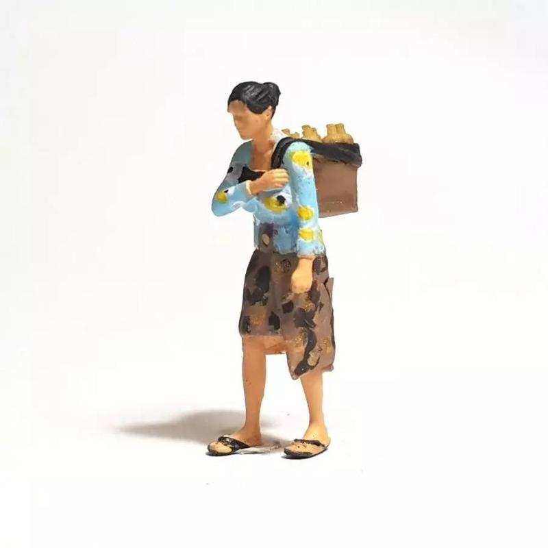 Figure Mbok Jamu Walking 1-64 Scale