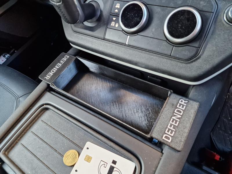 Land Rover - Defender -  Extra Space Holder