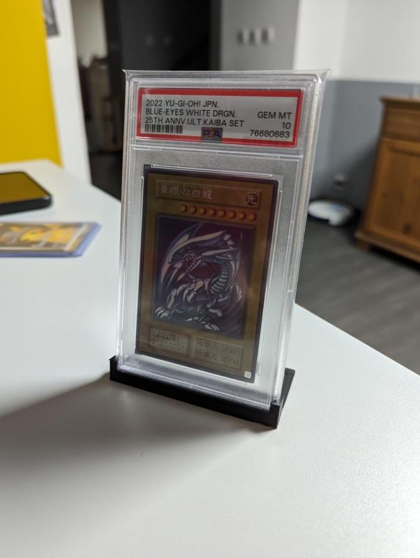 Card holder under PSA pokemon lorcana magic