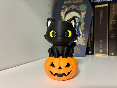 Halloween kitten