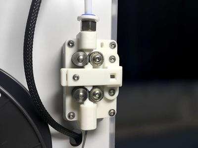 B2D Extruder - Strong and Silent Bowden Extruder