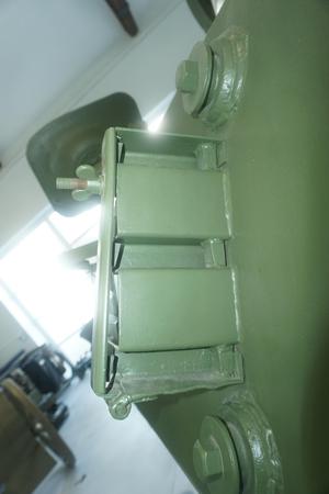 1/16 SHERMAN REAR SPARE TRACK HOLDER