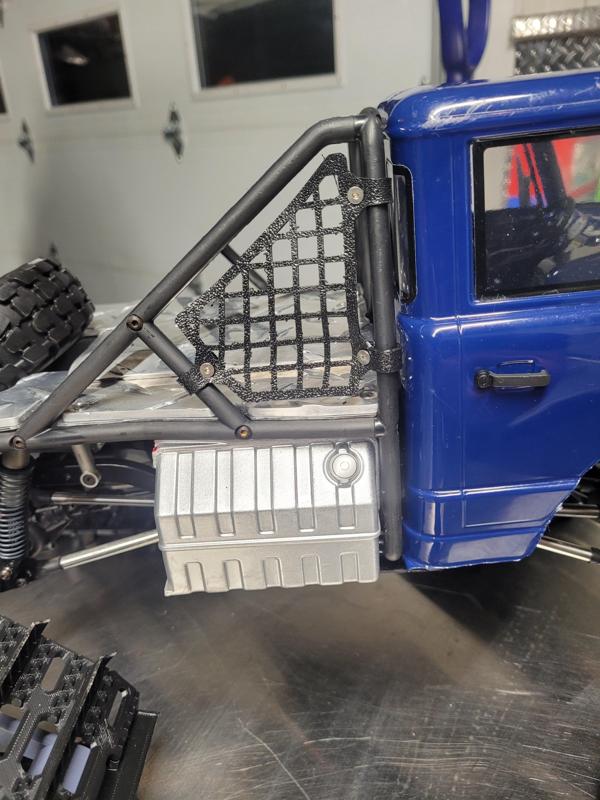 axial unimog 10 rear cage TPU side net