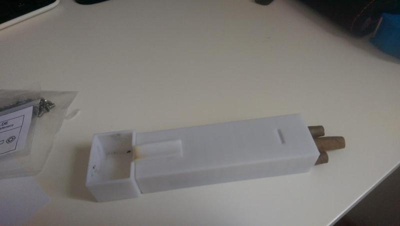 Cigarillo case (6 pieces) with ashtray and cigarillo stand