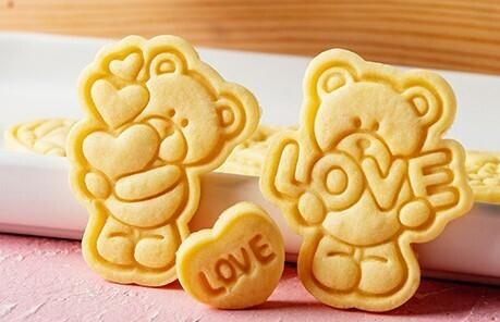 x2 Cute Bears cookie cutter for Valentines