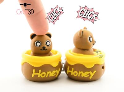 Cutie3D Bear In Honey Pot Keycap Fidget Clicker Keychain - Cute Backpack Keychain