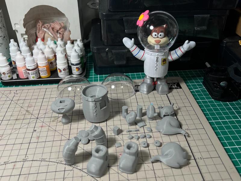 Spongebob and Sandy Assembled Figurine