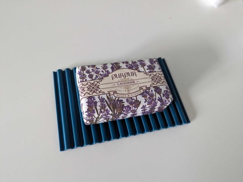 Wave Shaped Soap Dish