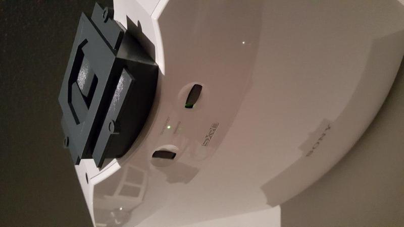 Sony Beamer (HW65ES) lens shutters