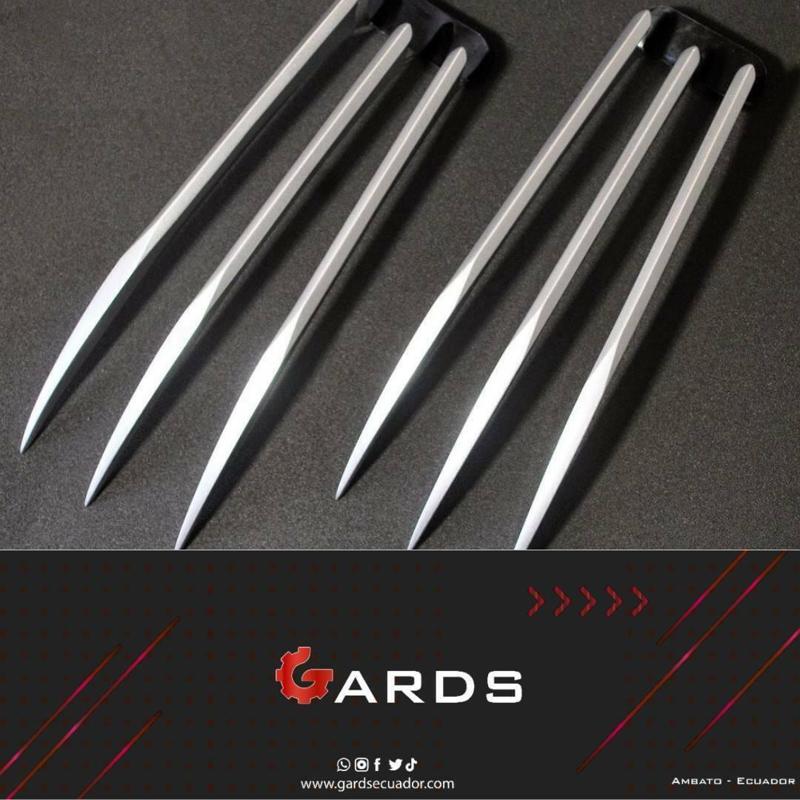 WOLVERINE CLAWS MARVEL