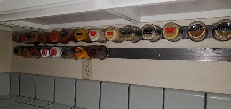 Ball Jar Spice Shaker Lid (Magnetic)