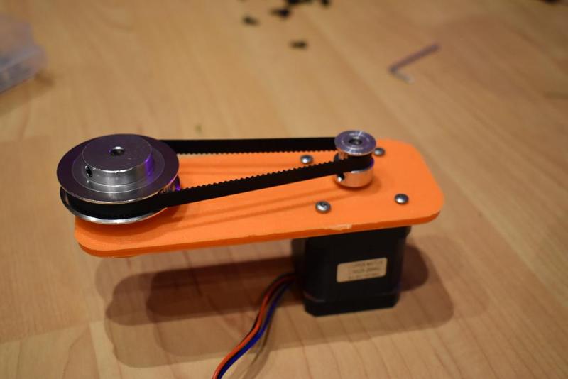 Pan and tilt motor mount with 16mm bearing for DSLR camera