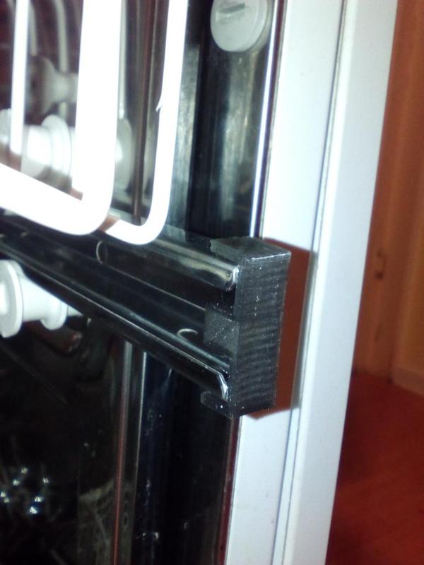 Bauknecht dishwasher clip