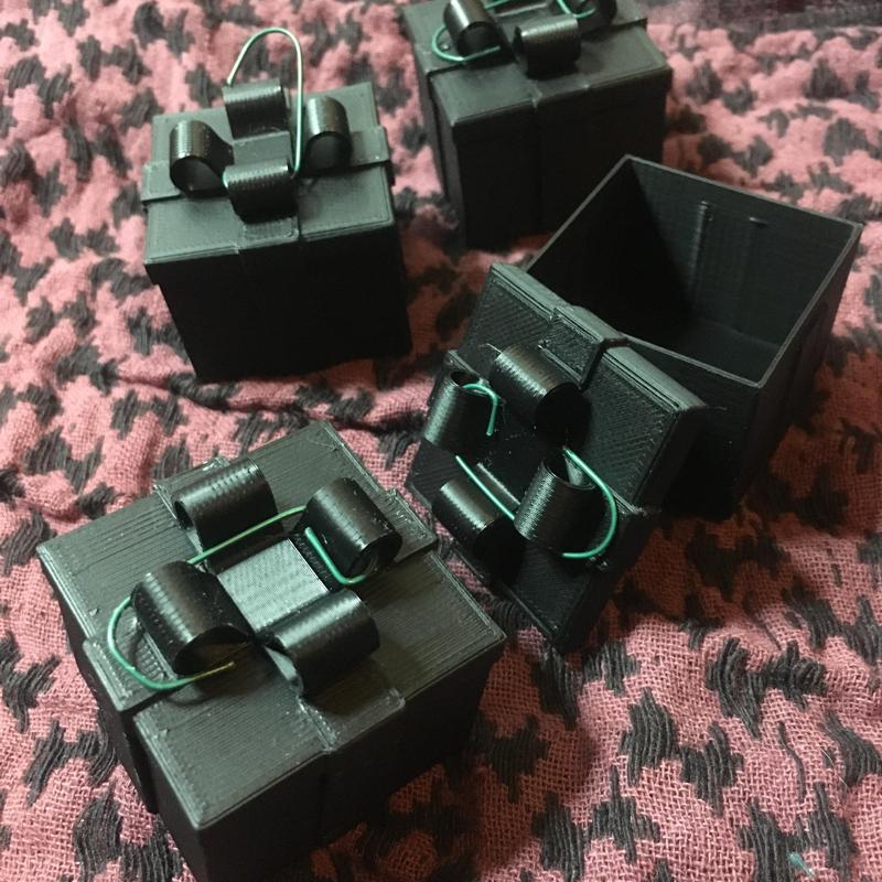 DPI C-25 Gift Box For Giving Gifts, Christmas Ornaments, or Pick-A-Present