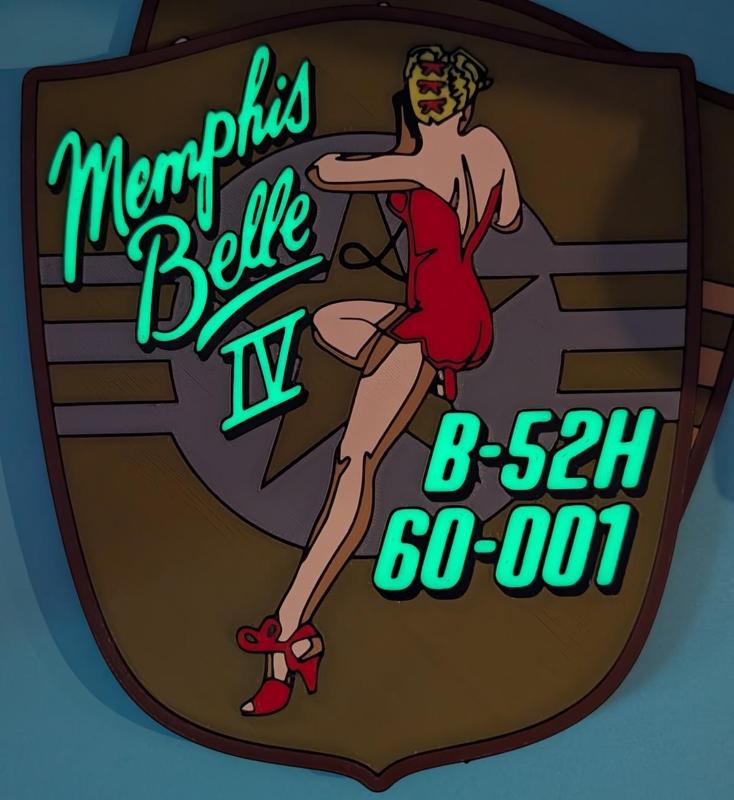 60-001 Memphis Belle IV B-52H (shield)
