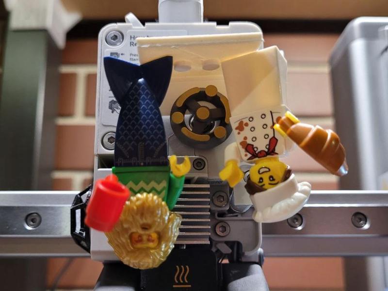 BRICK Minifigures Holder for Ikea SANNAHED