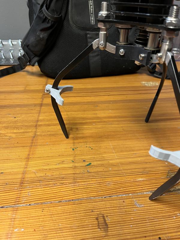 Flat Crane Claw Enclosure Bracket