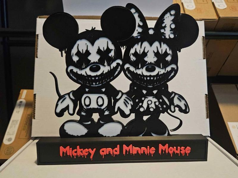 Halloween! Undead Mickey and Minnie Mouse Display!