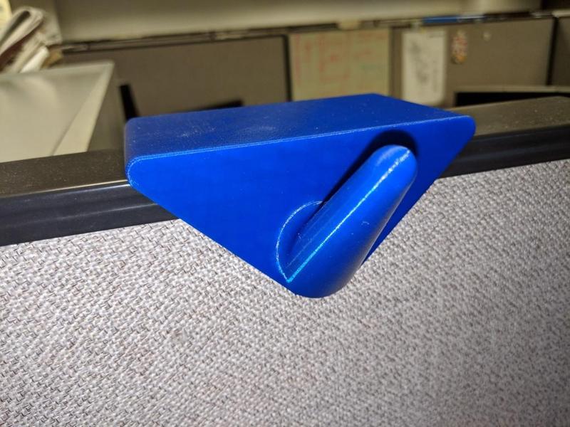 Cubicle coat hook