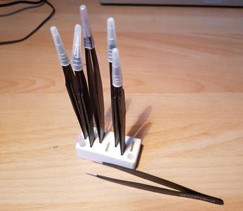Tweezers holder
