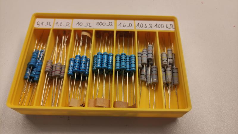 Gridfinity resistor bin