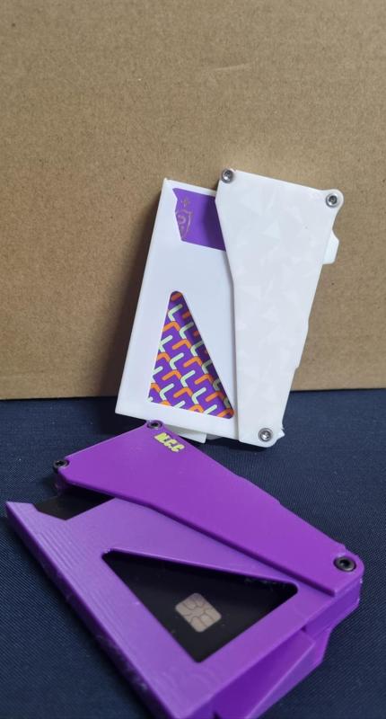 M.C.C - Mechanical Card Case