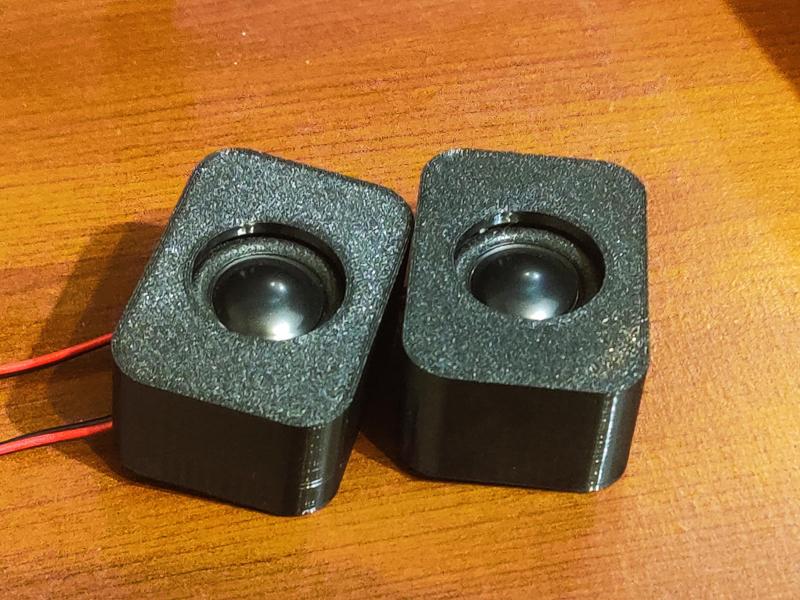 Mini Speakers 3P138AR