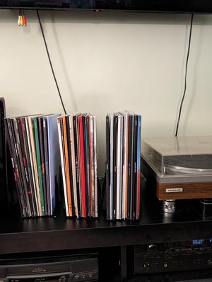 Vinyl Record Holder