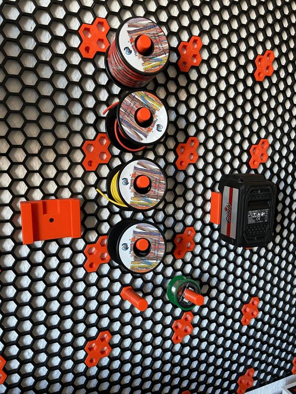 Print in place honeycomb mini wire spool holder