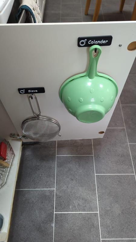 Labelled untensil/pan hangers