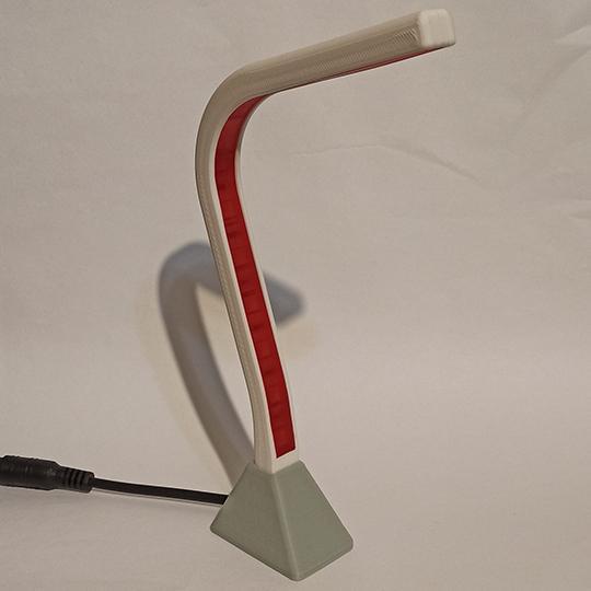 Curved LED lamp
