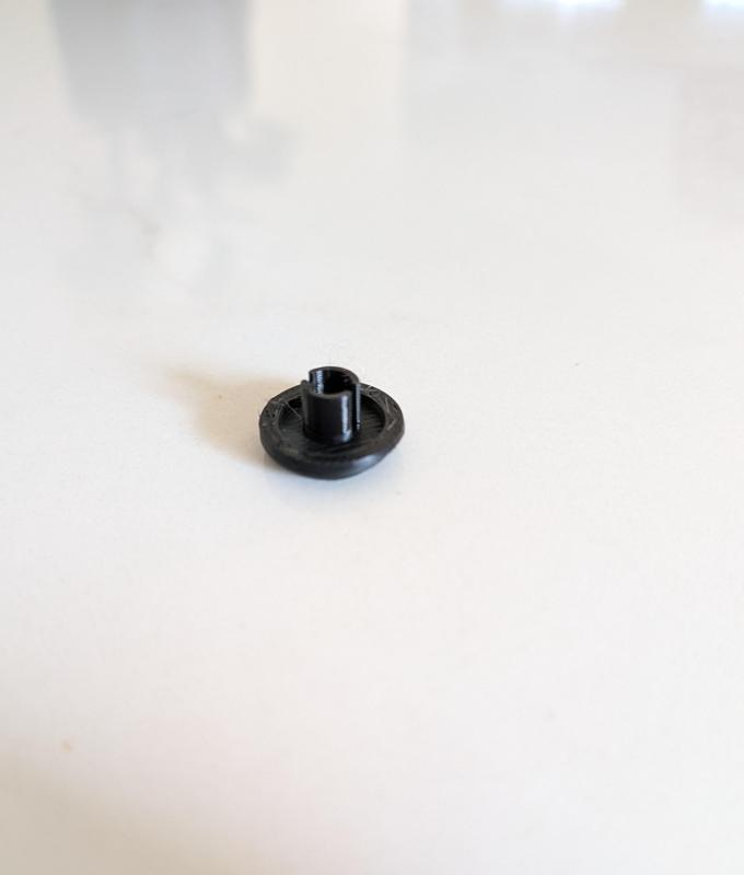 Kohler Purist Single-Handle Pull-Out Sprayer Kitchen Faucet Button