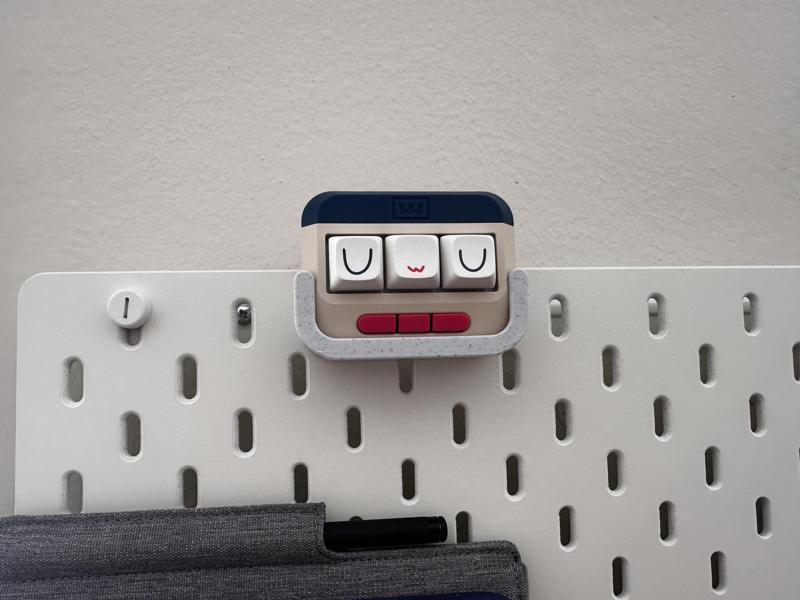 Wooting uwu Skadis holder