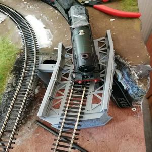 OO gauge 1st radius curved bridge