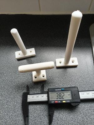 Breeding cage perch bars