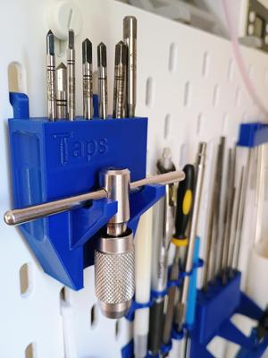 Tap Set and wrench holder for Skadis board